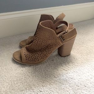 Tan open toe heels with adjustable strap at back Size 9